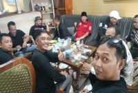 Ormas Madas dan Laskar Sakera Malang Raya dan Pegiat Lingkungan Lush Green Indonesia bersama Sam Tito juga Perwakilan LaNyala Academi saat acara Anniversary KHYI ke 20 