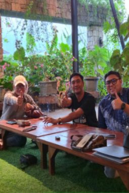 Pesona Tiada Tanding: Le Paradise Cafe Pandaan, Tempat Santai Buat Keluarga