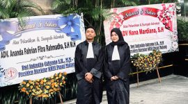 Nana dan Rian Usai Sumpah Advokat 