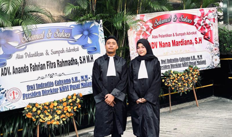 Nana dan Rian Usai Sumpah Advokat 