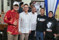 Direktur KHYI Sidoarjo dan Wakil DPD PP Jatim dan LaNyala Center Foto Bersama