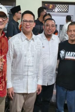 Indahnya Kebersamaan, KHYI dan Pemuda Pancasila Jawa Timur Buka Puasa Bersama