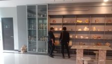 Anggota LGI ketika diruang tunggu ESDM Jatim