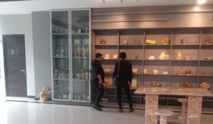 ketika di kantor ESDM Jatim